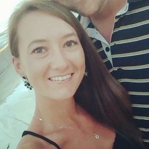 Meet your Posher, Shana